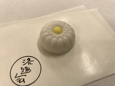 047g