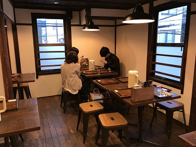 003s